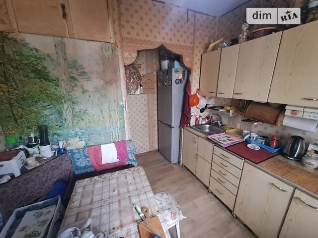 Здам в оренду кімнату на бул. Вигурівський 5 довгостроково •