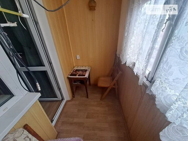 Здам в оренду кімнату на бул. Вигурівський 5 довгостроково •