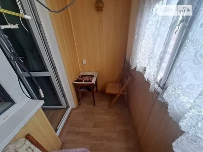 Здам в оренду кімнату на бул. Вигурівський 5 довгостроково •