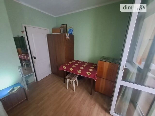 Здам в оренду кімнату на бул. Вигурівський 5 довгостроково •
