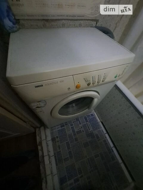 Здам в оренду кімнату на бул. Вигурівський 5 довгостроково •