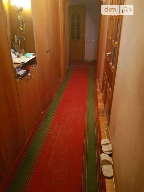 Здам в оренду кімнату на вул. Марганецька 22 довгостроково •