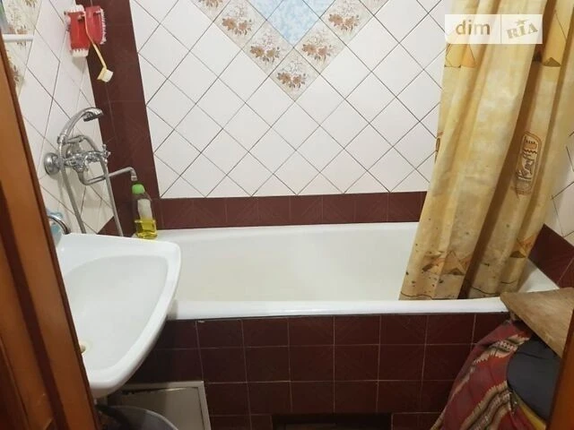 Здам в оренду кімнату на вул. Марганецька 22 довгостроково •