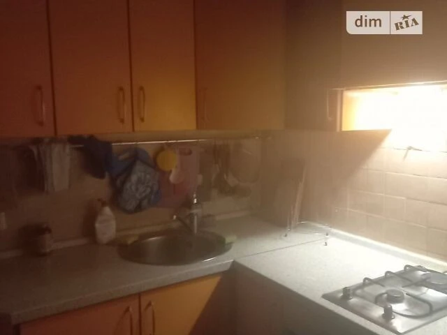 Здам в оренду кімнату на вул. Богдана Хмельницького 47 довго
