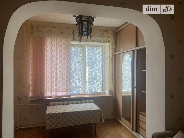 Здам в оренду кімнату на пров. Леопольда Ященка 10 довгостро