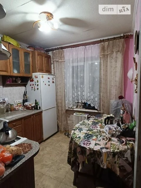Здам в оренду кімнату на вул. Вінстона Черчилля 22 довгостро