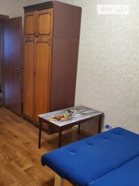 Здам в оренду кімнату на вул. Здолбунівська 13 довгостроково