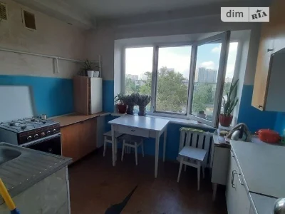 Здам в оренду кімнату на вул. Космічна 3 довгостроково • ID