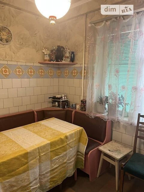 Здам в оренду кімнату на просп. Лісовий 4А довгостроково • I