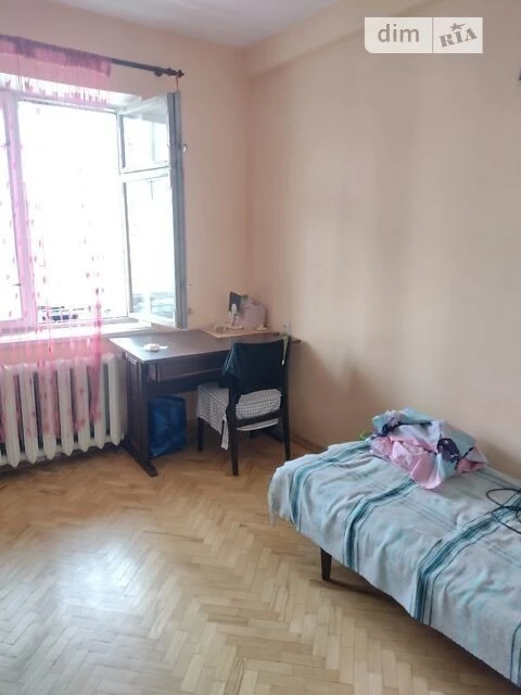 Здам в оренду кімнату на вул. Раїси Окіпної 7А довгостроково