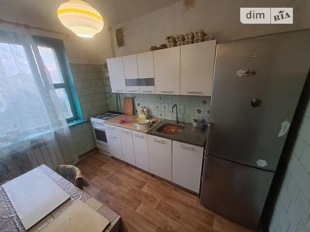 Здам в оренду кімнату на просп. Романа Шухевича 30 довгостро