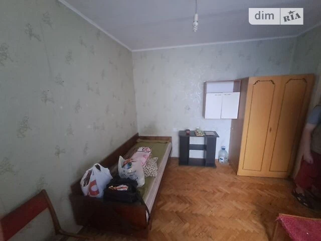 Здам в оренду кімнату на просп. Романа Шухевича 30 довгостро