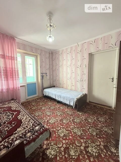Здам в оренду кімнату на вул. Милославська 17 довгостроково