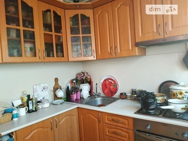 Здам в оренду кімнату на вул. Андрія Малишка 31 довгостроков