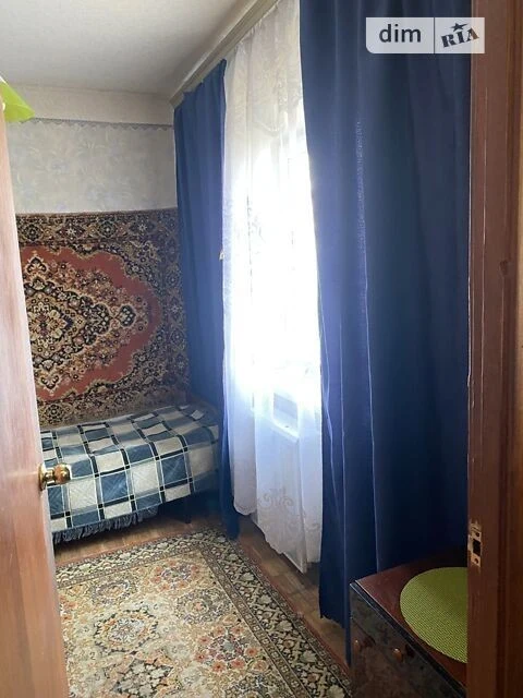 Здам в оренду кімнату на вул. Ореста Левицького 6 довгострок