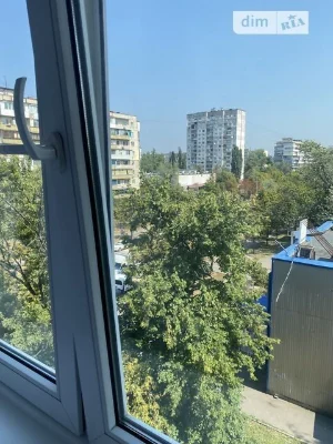 Здам в оренду кімнату на вул. Ореста Левицького 6 довгострок