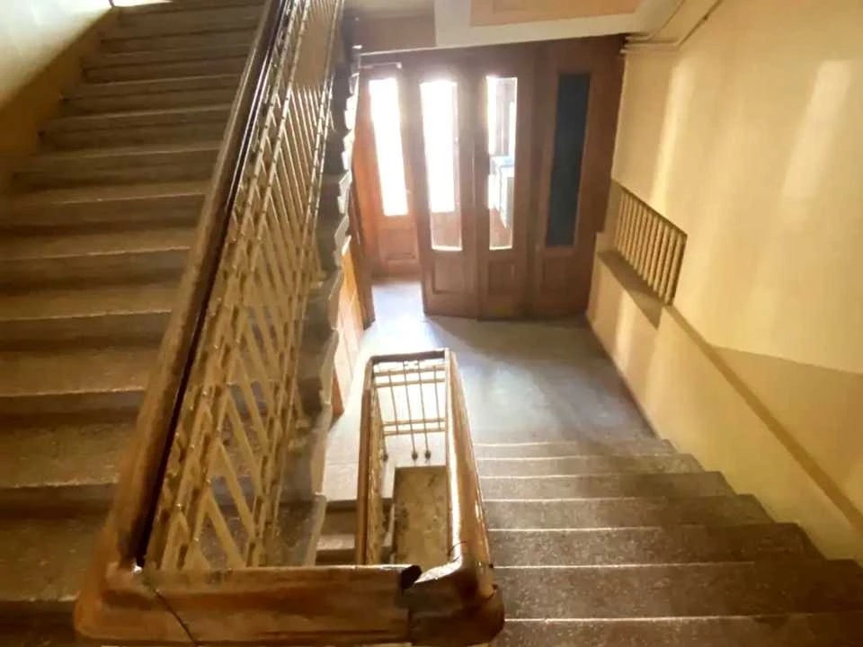 Квартира. Київ, Інститутська вул.