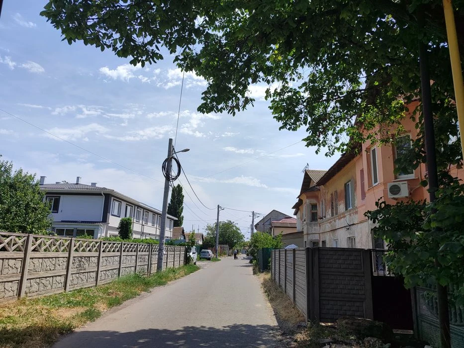 Продам квартиру на земле с патио зоной