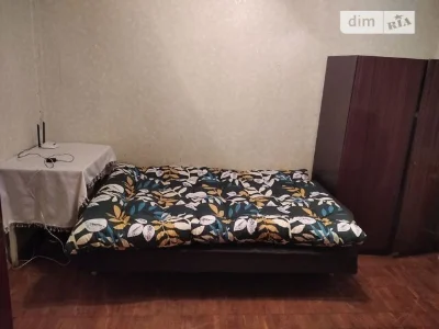 Здам в оренду кімнату на вул. Олександри Екстер 8 довгострок