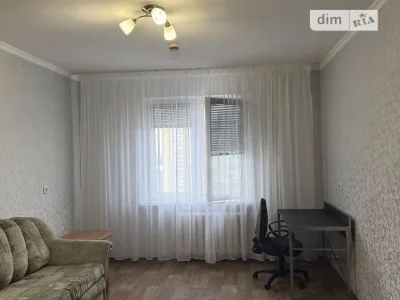 Довготривала оренда 1к квартири на вул. Ващенка Григорія 3 •