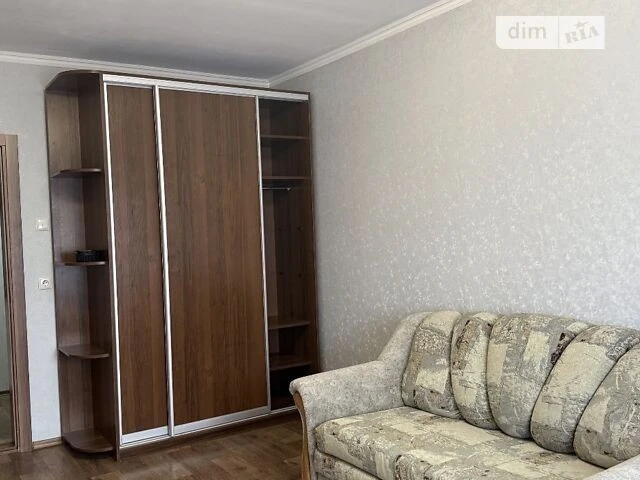 Довготривала оренда 1к квартири на вул. Ващенка Григорія 3 •
