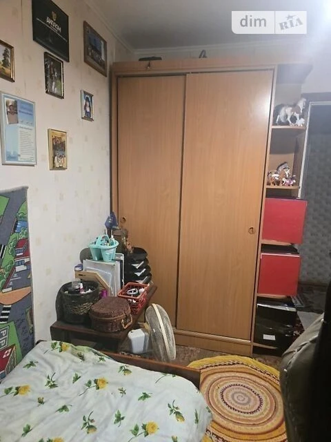 Здам в оренду кімнату на вул. Якуба Коласа 5 довгостроково •
