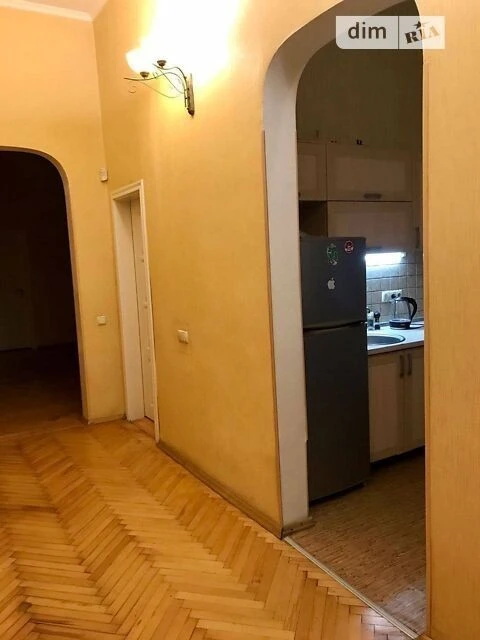 Довготривала оренда 2к квартири на вул. Саксаганського 28, к