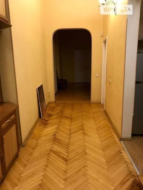 Довготривала оренда 2к квартири на вул. Саксаганського 28, к