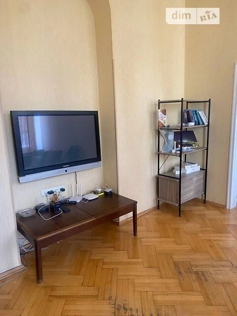 Довготривала оренда 2к квартири на вул. Саксаганського 28, к