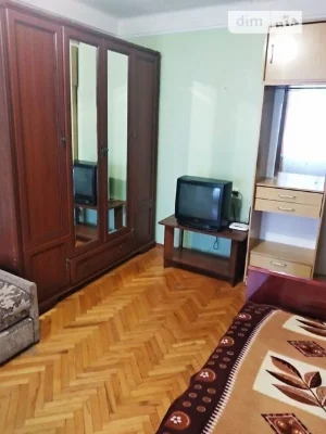 Здам в оренду кімнату на вул. Березняківська 22 довгостроков