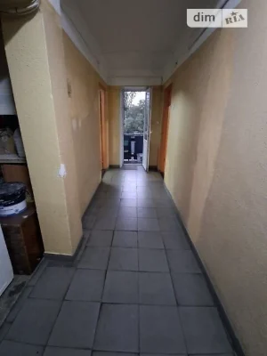 Здам в оренду кімнату на вул. Кубанської України довгостроко