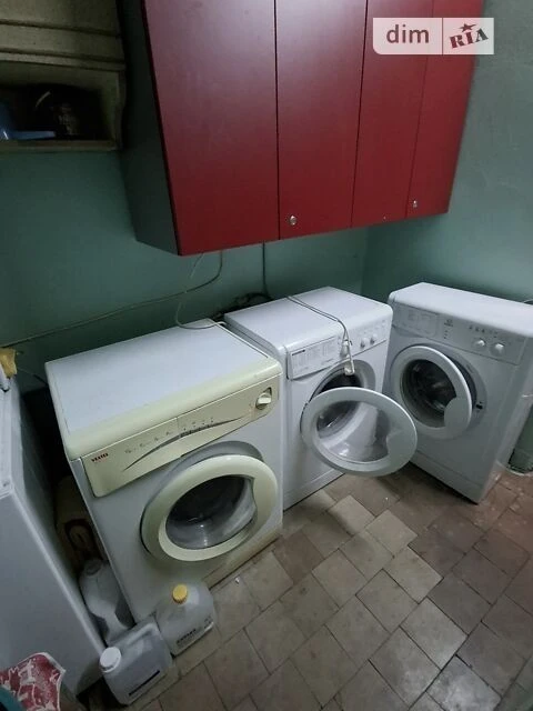 Здам в оренду кімнату на вул. Кубанської України довгостроко
