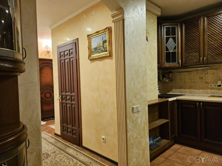 2-комнатная квартира, 90 кв. м