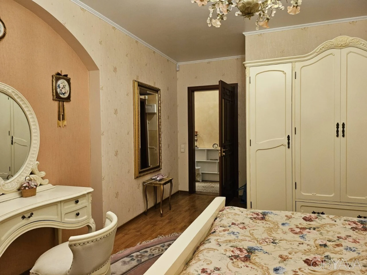 2-комнатная квартира, 90 кв. м