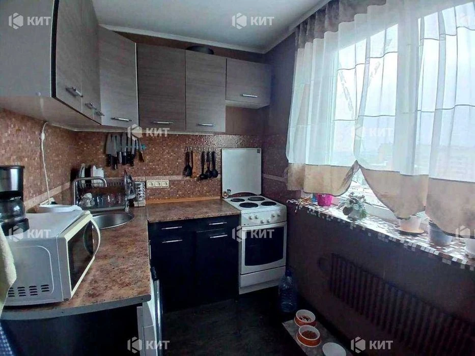 3 rooms. 65 sq. m. Kholodnaya Gora, Kholodnaya Gora metro station, Ilyinskaya St. 61,