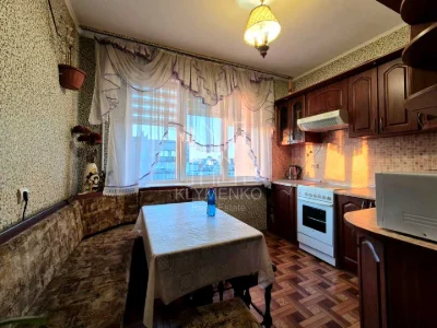 Квартира. Київ, Воскресенський просп. (Перова)