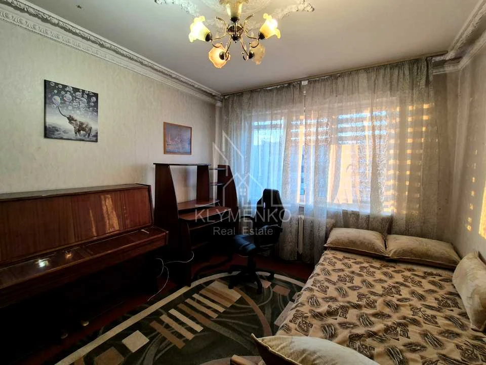 Квартира. Київ, Воскресенський просп. (Перова)