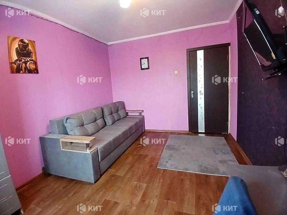 3 rooms. 65 sq. m. Kholodnaya Gora, Kholodnaya Gora metro station, Ilyinskaya St. 61,