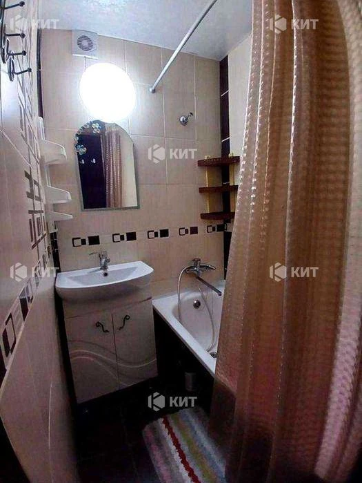 3 rooms. 65 sq. m. Kholodnaya Gora, Kholodnaya Gora metro station, Ilyinskaya St. 61,