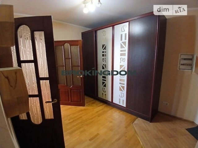 Довготривала оренда 3к квартири на вул. Осіння 33 • ID 34591
