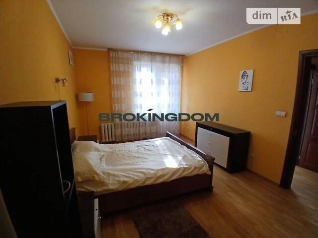 Довготривала оренда 3к квартири на вул. Осіння 33 • ID 34591