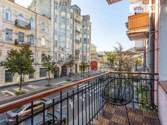 Довготривала оренда 2к квартири на вул. Спаська 9 • ID 33153