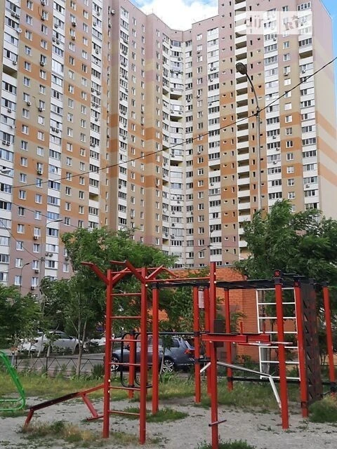 Довготривала оренда 3к квартири на вул. Миколи Закревського