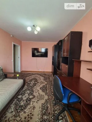 Довготривала оренда 2к квартири на вул. Петра Калнишевського