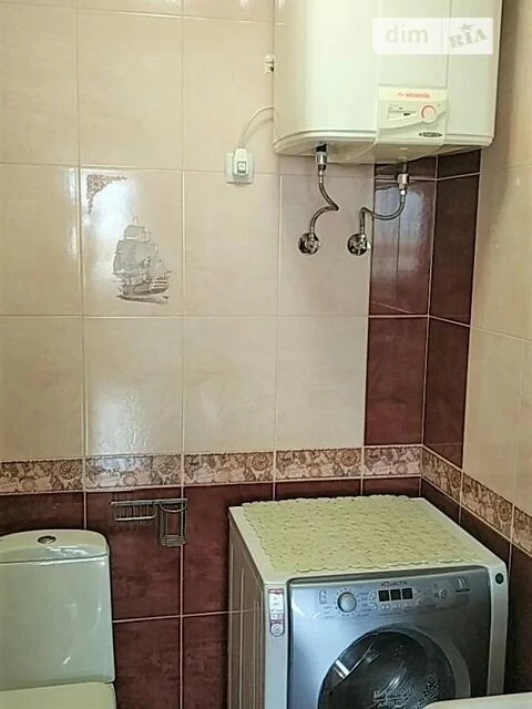 Довготривала оренда 3к квартири на вул. Гетьмана Вадима 1 •