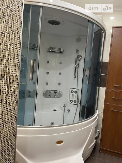 Довготривала оренда 2к квартири на вул. Салютна 1Б • ID 3314