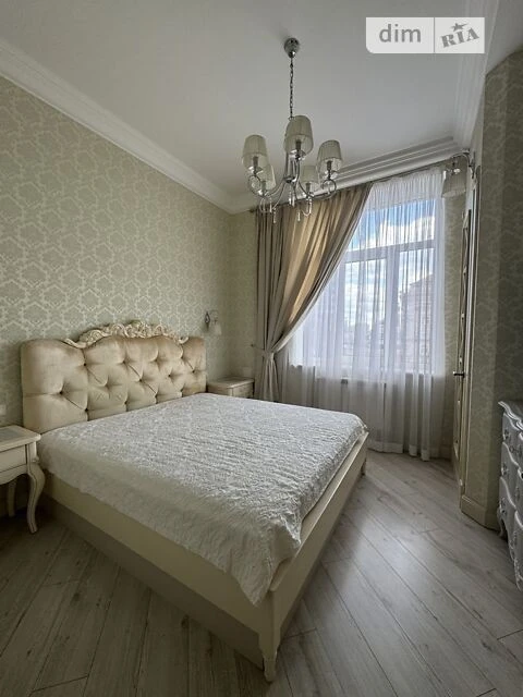 Довготривала оренда 3к квартири на вул. Хрещатик 23 • ID 333