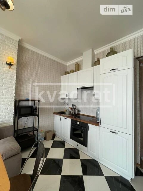 Довготривала оренда 1к квартири на вул. Саперне Поле 14/55 •