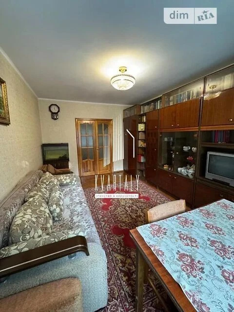 Довготривала оренда 3к квартири на вул. Феофіла Яновського 2