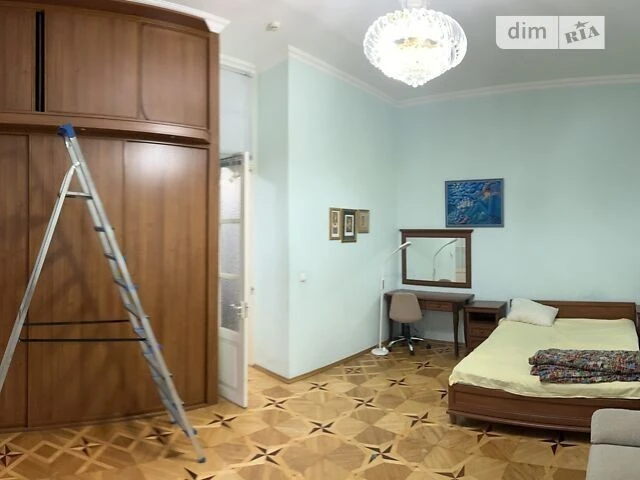 Довготривала оренда 4к квартири на вул. Жилянська 41 • ID 33